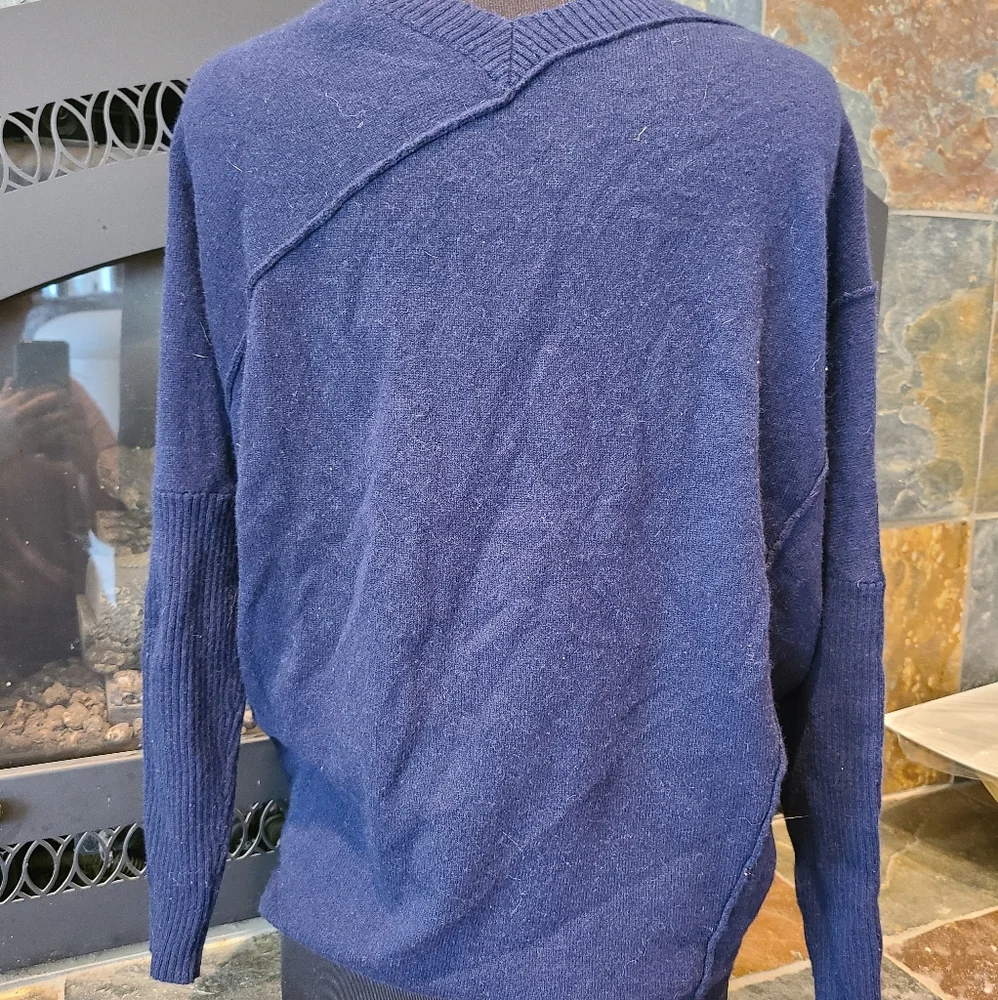 Loma London Navy Blue 100% Cashmere V Neck Long Sleeve Sweater Size Small